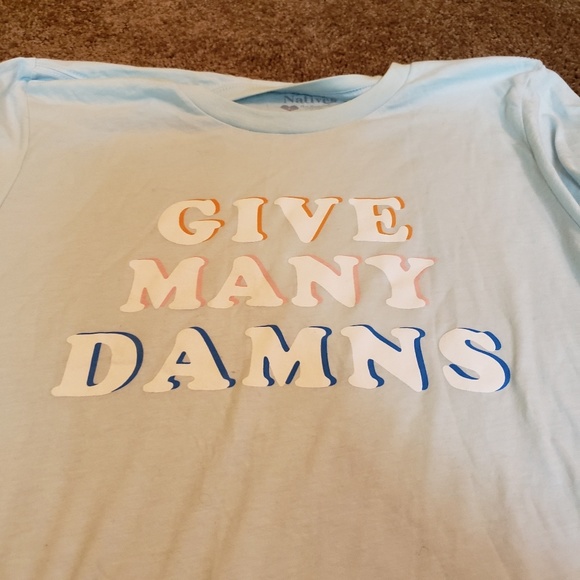 Daisy Native Graphic Tees - Picture 7 of 7